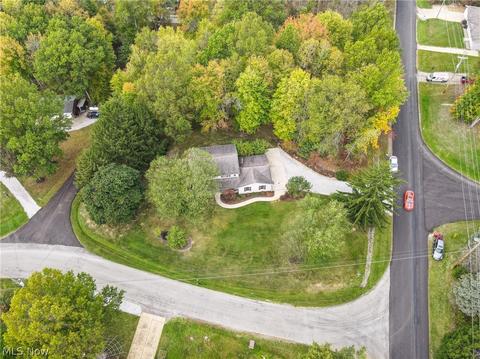 264 E Mohawk Dr, Malvern, OH 44644 photo 35
