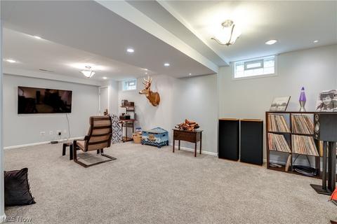 264 E Mohawk Dr, Malvern, OH 44644 photo 23