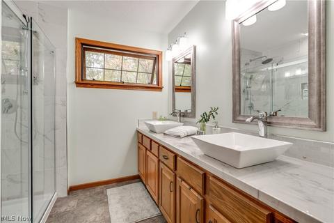 264 E Mohawk Dr, Malvern, OH 44644 photo 16