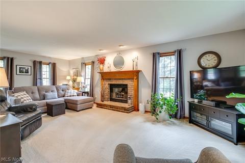 264 E Mohawk Dr, Malvern, OH 44644 photo 7