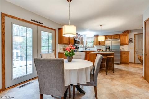 264 E Mohawk Dr, Malvern, OH 44644 photo 13