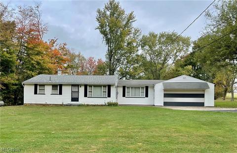 2057 Blake Rd, Wadsworth, OH 44281 photo 1