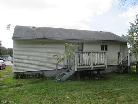 807 E Waterloo Rd, Akron, OH 44306 photo 4