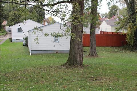 706 Evans Ave, Akron, OH 44310 photo 4