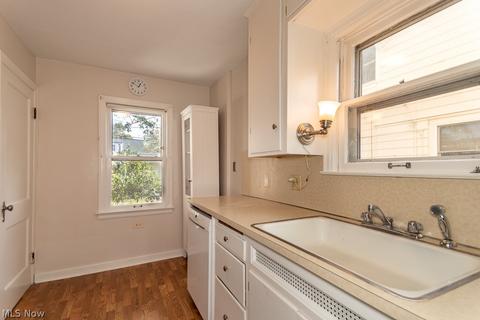 327 E 210th St, Euclid, OH 44123 photo 14