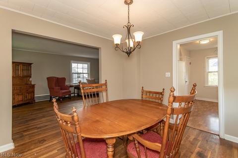 327 E 210th St, Euclid, OH 44123 photo 12