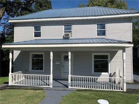 122 E Main St E, Ripley, WV 25271 photo 1