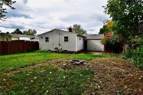 1811 Eldon Dr, Wickliffe, OH 44092 photo 3