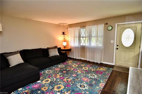 1811 Eldon Dr, Wickliffe, OH 44092 photo 7