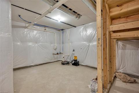 7129 Maple St, Mentor, OH 44060 photo 29