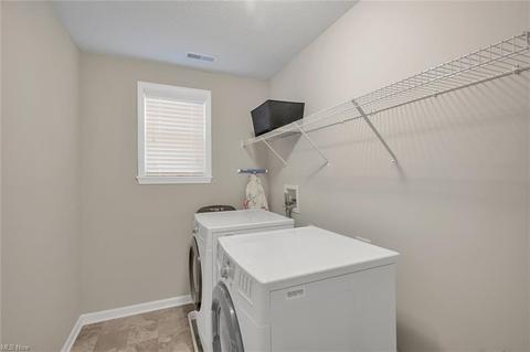 7129 Maple St, Mentor, OH 44060 photo 28