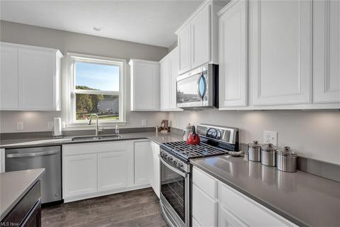 7129 Maple St, Mentor, OH 44060 photo 14