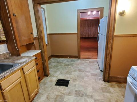 917 Thayer Ave, Ashtabula, OH 44004 photo 15