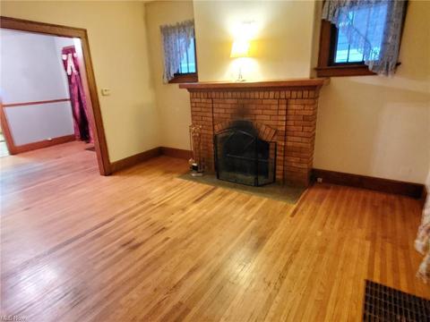 917 Thayer Ave, Ashtabula, OH 44004 photo 9