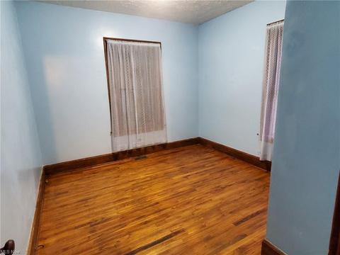 917 Thayer Ave, Ashtabula, OH 44004 photo 23