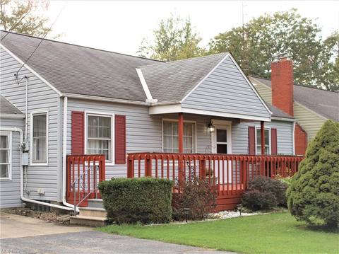 427 Randall Rd, Elyria, OH 44035 photo 2