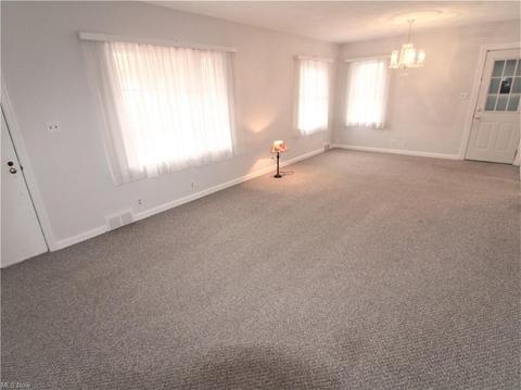 427 Randall Rd, Elyria, OH 44035 photo 5