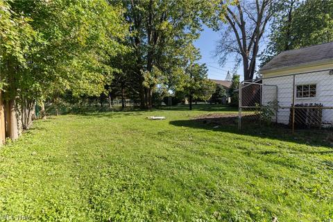 355 Roosevelt Ave, Elyria, OH 44035 photo 16