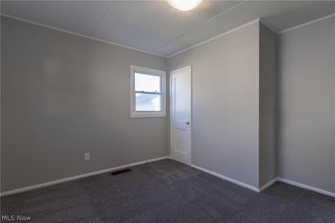 355 Roosevelt Ave, Elyria, OH 44035 photo 12