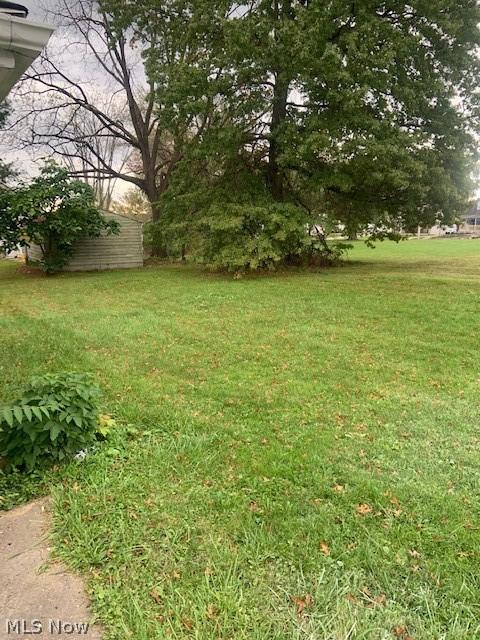 446 10th St, Struthers, OH 44471 photo 18