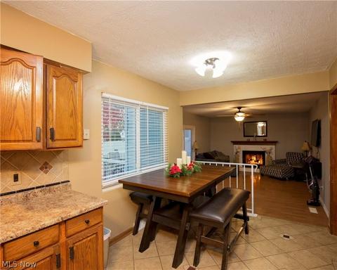 1532 Abbe Rd S, Elyria, OH 44035 photo 8