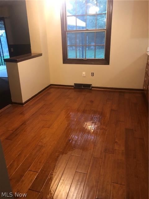 116 Edgefield Dr, Elyria, OH 44035 photo 5