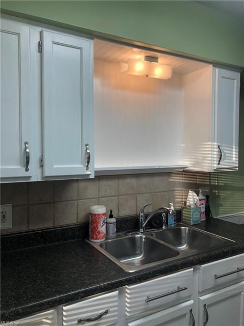 1307 Cedar Dr, Lorain, OH 44052 photo 7