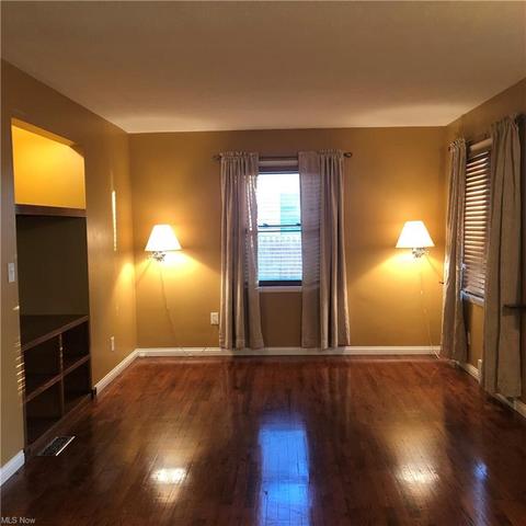 1307 Cedar Dr, Lorain, OH 44052 photo 2