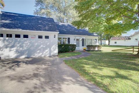 1350 Gulf Rd, Elyria, OH 44035 photo 1