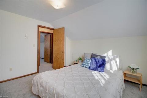 1350 Gulf Rd, Elyria, OH 44035 photo 27