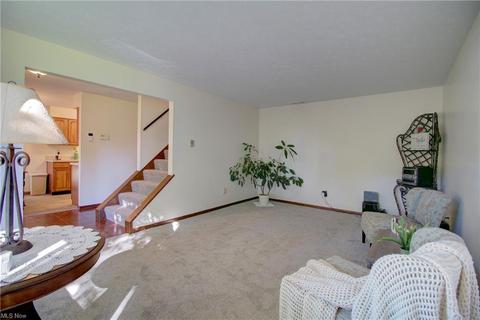 1350 Gulf Rd, Elyria, OH 44035 photo 4