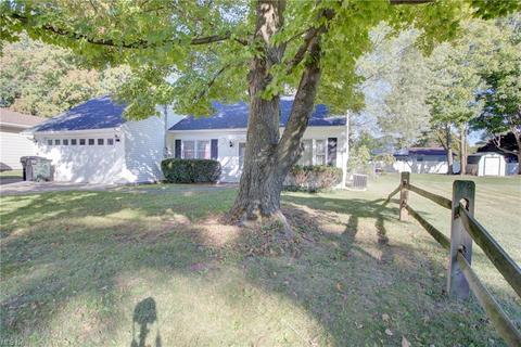 1350 Gulf Rd, Elyria, OH 44035 photo 2