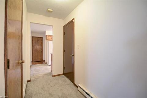 1350 Gulf Rd, Elyria, OH 44035 photo 14