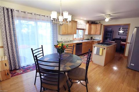 406 Pemberton Dr, Elyria, OH 44035 photo 11