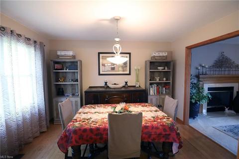 406 Pemberton Dr, Elyria, OH 44035 photo 8