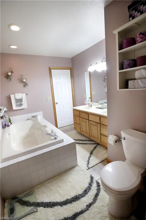 406 Pemberton Dr, Elyria, OH 44035 photo 16