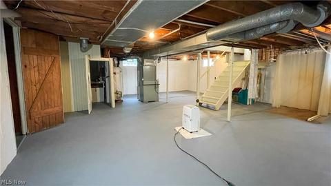 311 E Line St, Minerva, OH 44657 photo 16