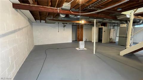 311 E Line St, Minerva, OH 44657 photo 14