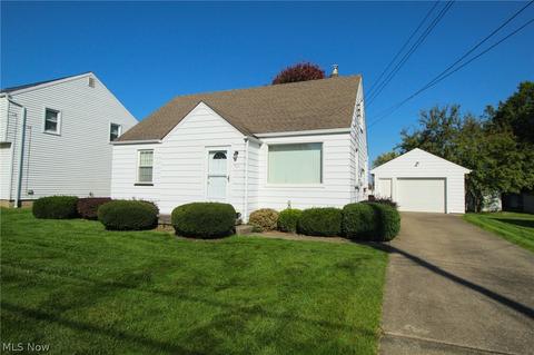 427 W Harvey St, Struthers, OH 44471 photo 1