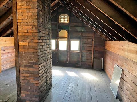 210 E Iron Ave, Dover, OH 44622 photo 17