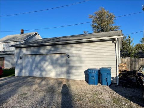 41 W Main St, Wakeman, OH 44889 photo 18