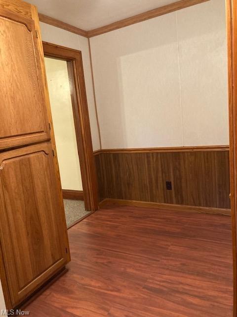 2499 Edwin Ave, Akron, OH 44314 photo 7