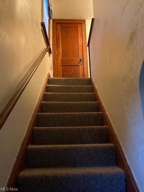 2499 Edwin Ave, Akron, OH 44314 photo 13