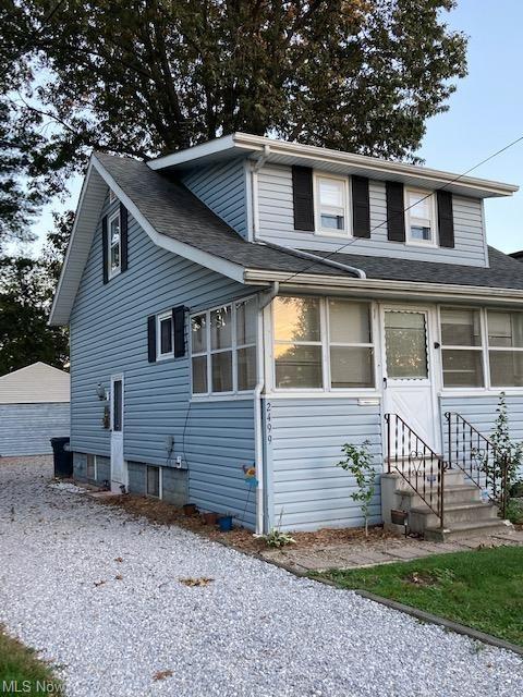 2499 Edwin Ave, Akron, OH 44314 photo 2