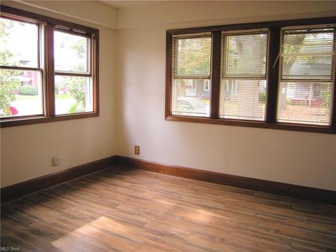 310 Bellflower Ave NW, Canton, OH 44708 photo 3