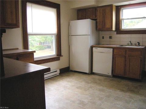 310 Bellflower Ave NW, Canton, OH 44708 photo 10