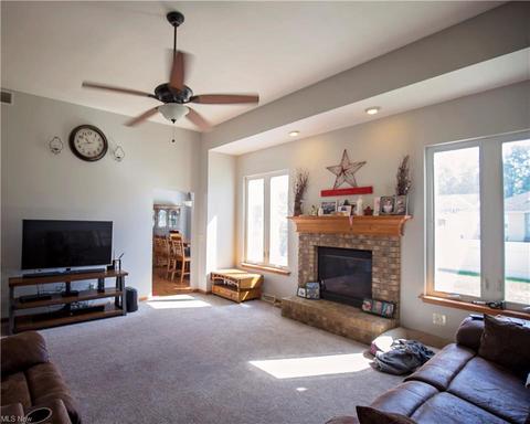 40015 Ryan Ct, Elyria, OH 44035 photo 8
