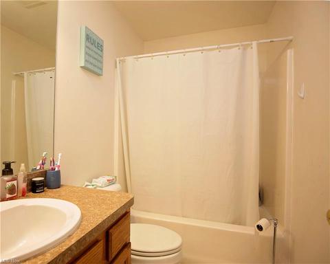 40015 Ryan Ct, Elyria, OH 44035 photo 20