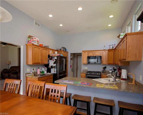 40015 Ryan Ct, Elyria, OH 44035 photo 12