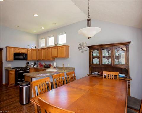 40015 Ryan Ct, Elyria, OH 44035 photo 11